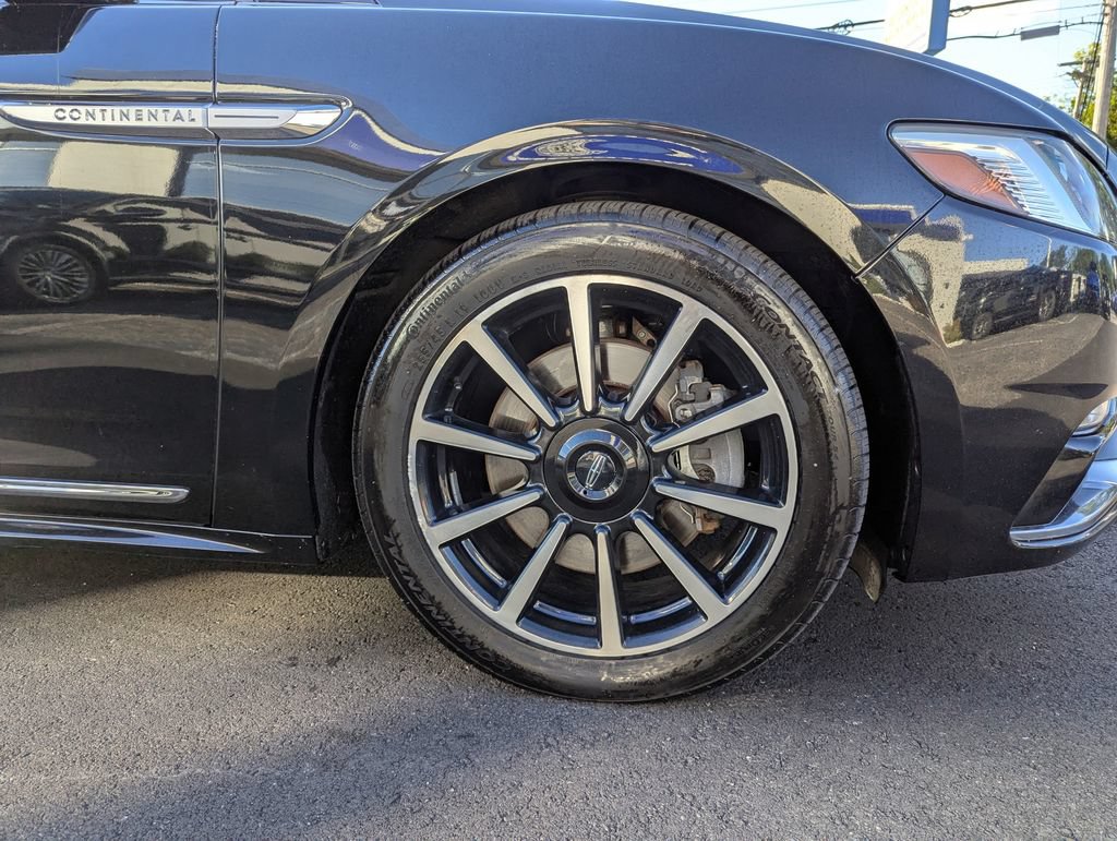 Used 2017 Lincoln Continental Reserve AWD/4WD image 49