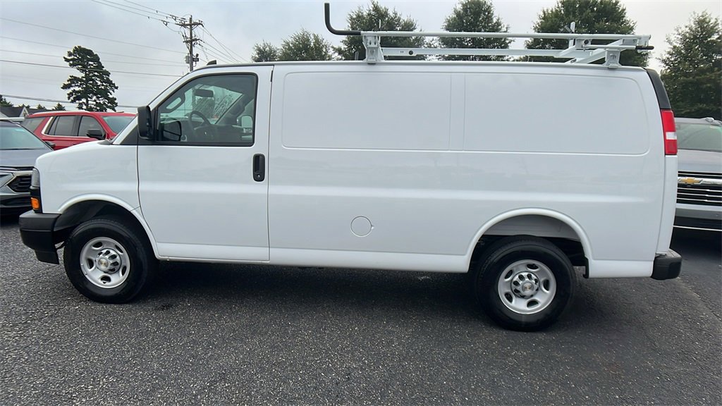 New 2025 Chevrolet Express 2500 w/ Communications Package image 8
