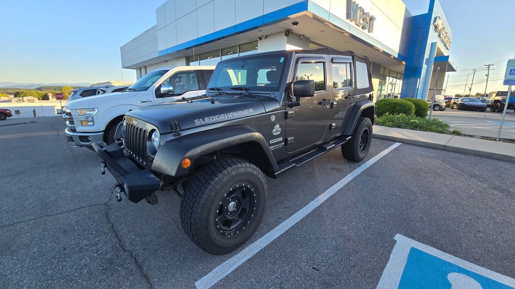 Used 2017 Jeep Wrangler Unlimited Sport w/ Max Tow Package AWD/4WD image 2
