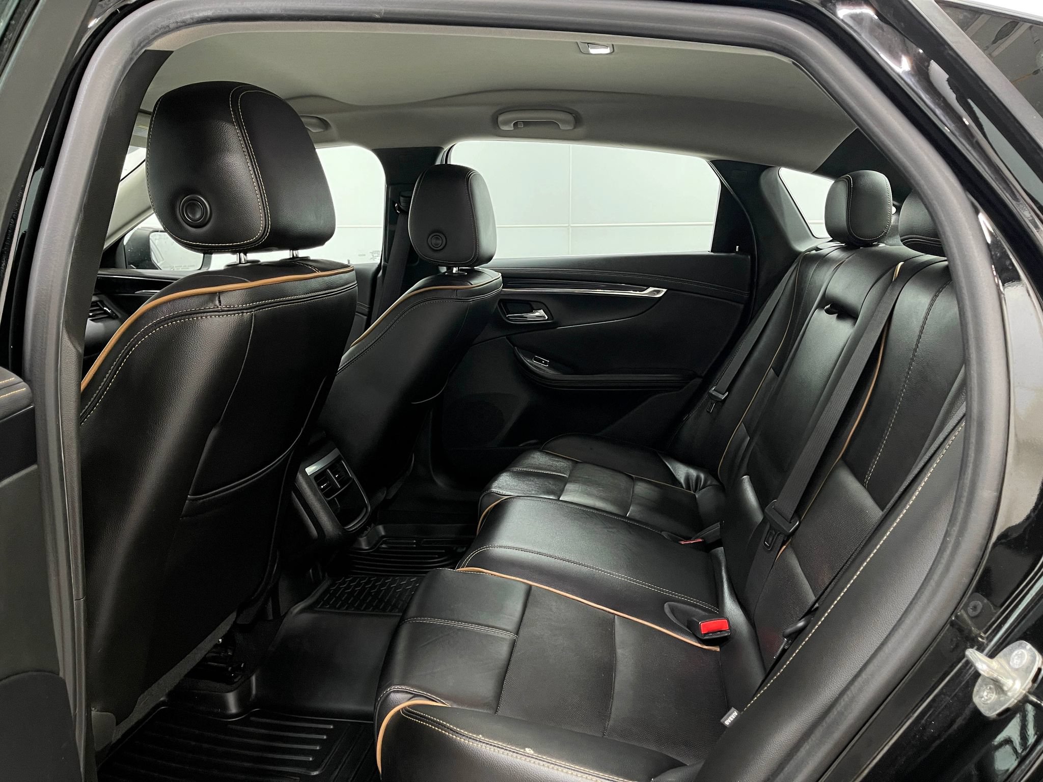 Used 2017 Chevrolet Impala Premier FWD image 28