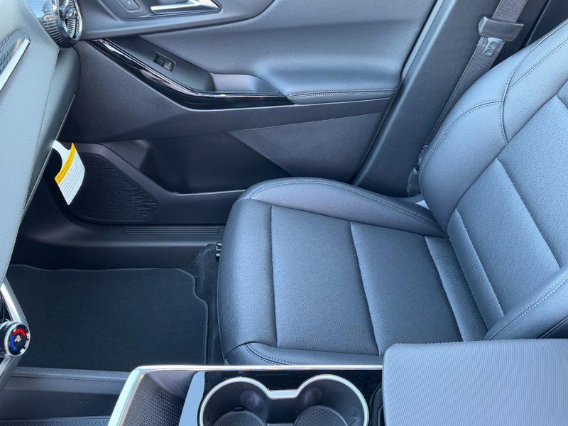 New 2026 Chevrolet Equinox LT w/ Convenience Package II image 9