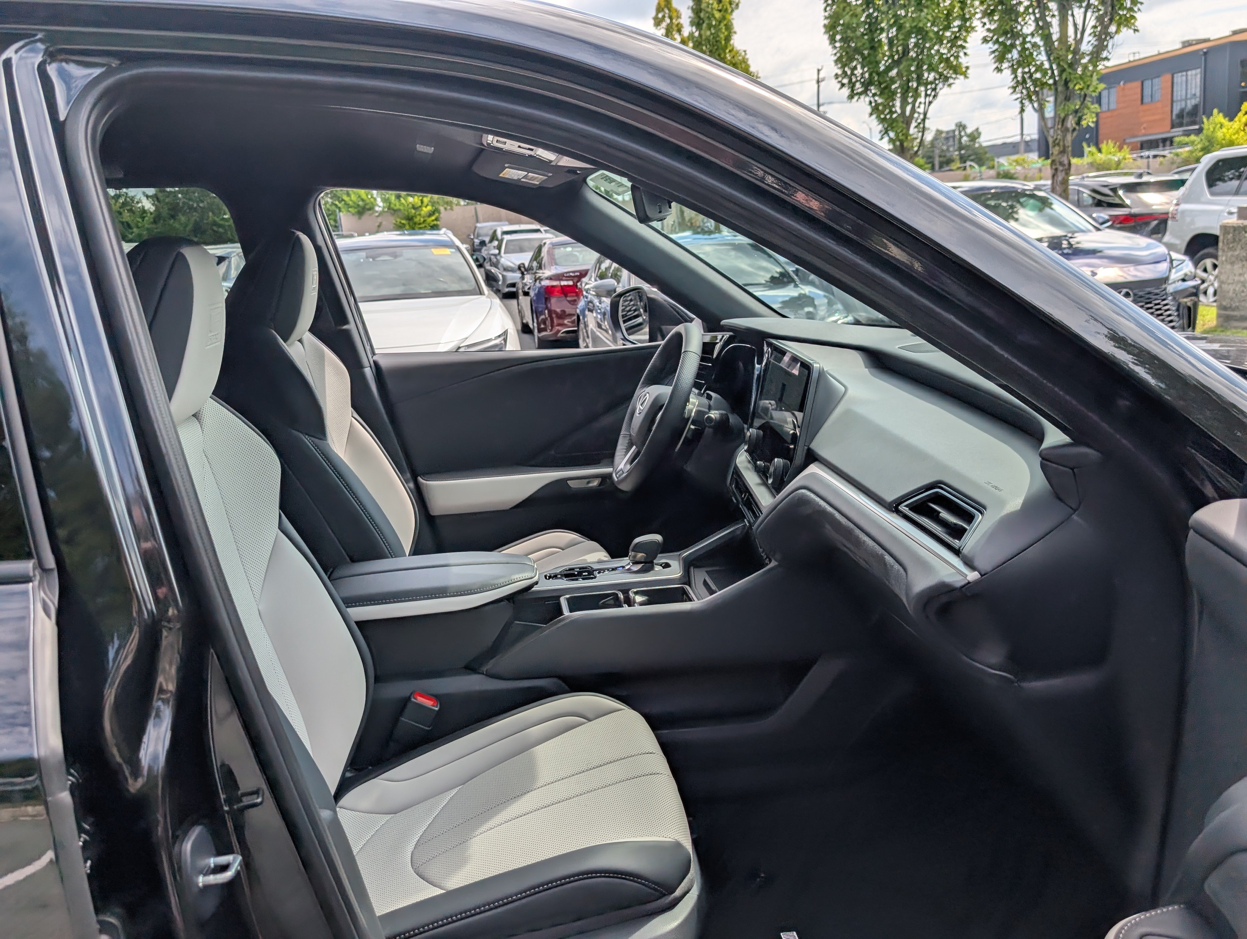 New 2026 Lexus TX 500h AWD image 7
