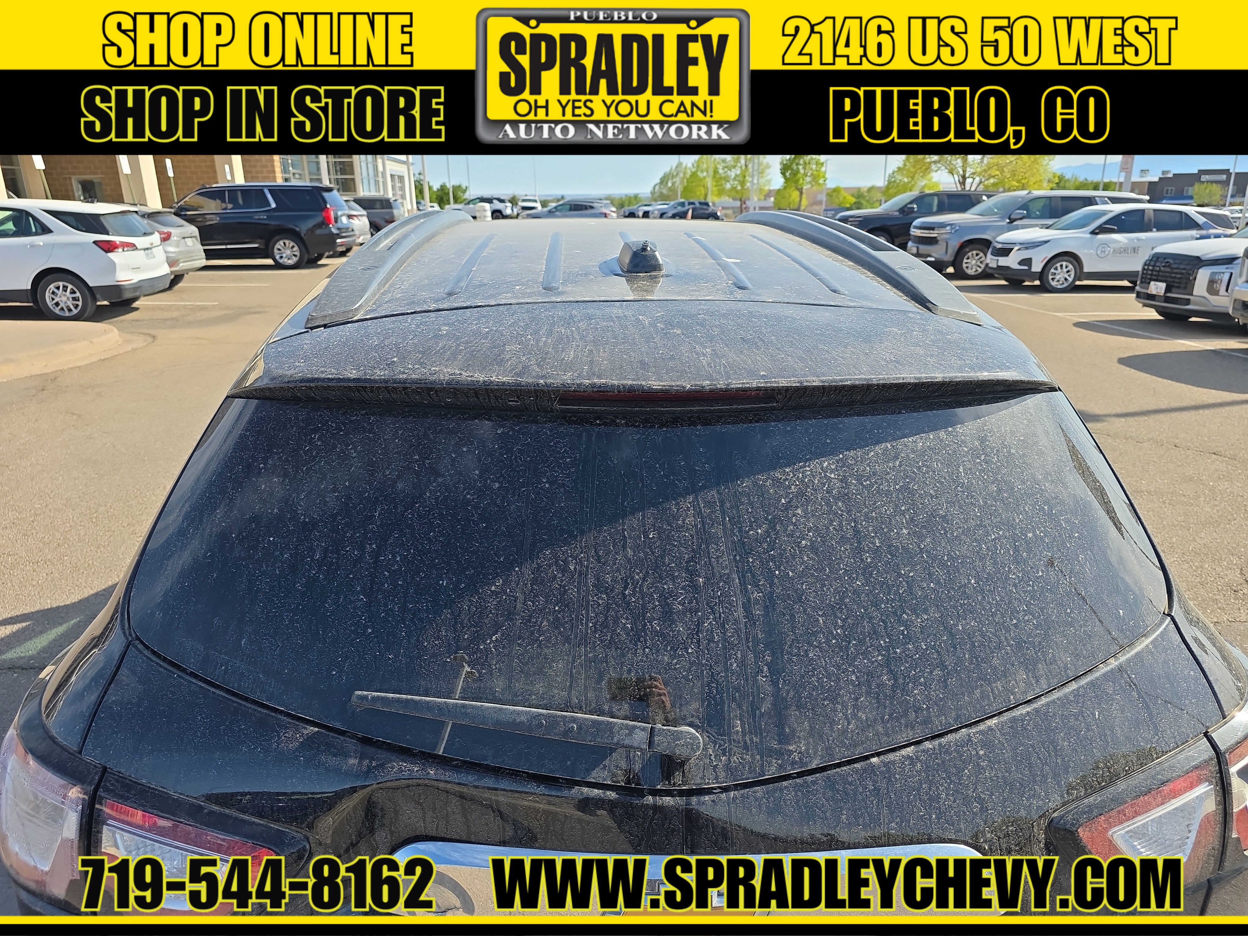 Used 2017 Chevrolet Traverse LT w/ Style and Technology Package FWD image 4