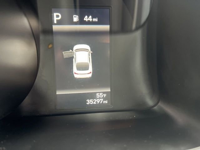 Used 2023 Hyundai Elantra SEL image 12