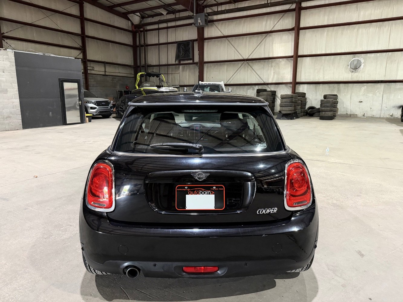 Used 2019 MINI Cooper 2-Door Hardtop w/ Signature Upholstery Package FWD image 6