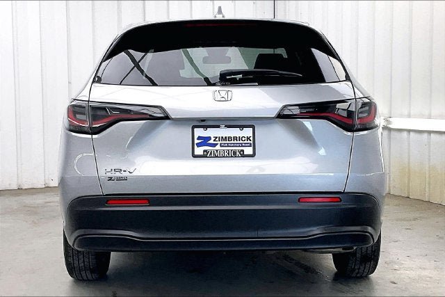 Certified 2027 Honda HR-V LX image 4