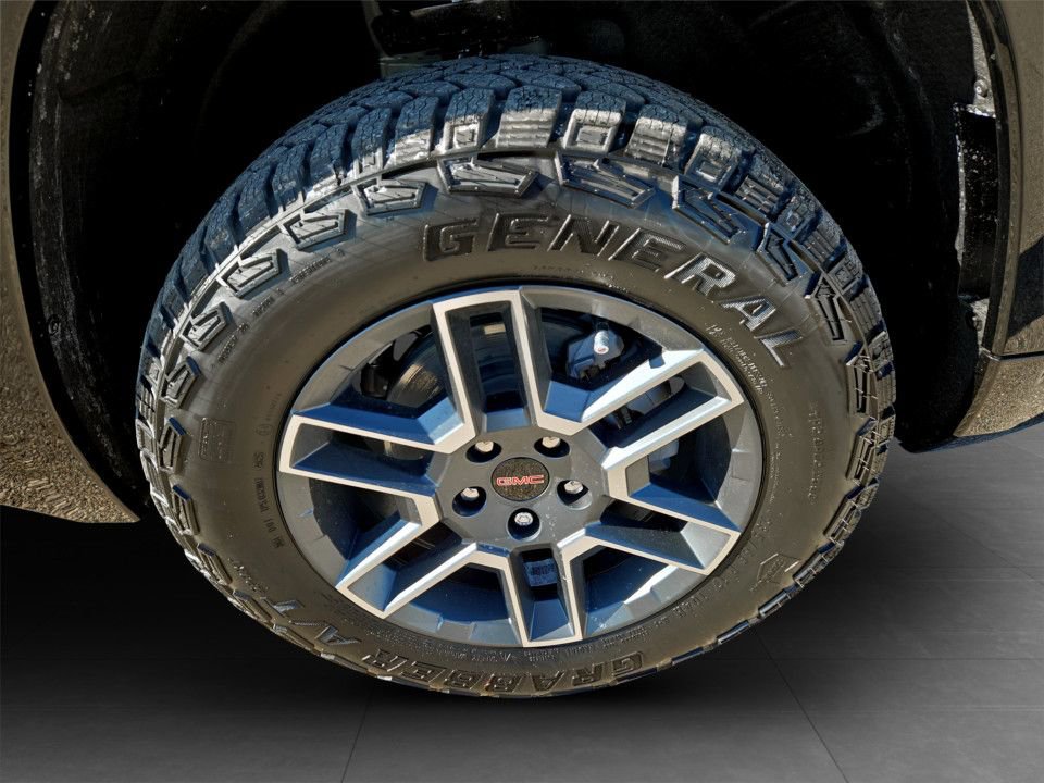 New 2026 GMC Terrain AT4 w/ Technology Package II image 33