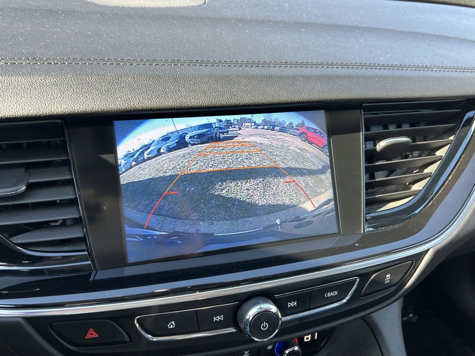 Used 2018 Buick Regal Essence w/ Driver Confidence Package #1 image 20