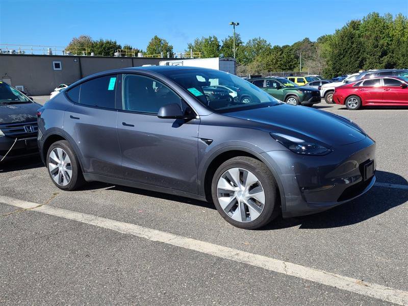 Used 2023 Tesla Model Y Long Range image 4