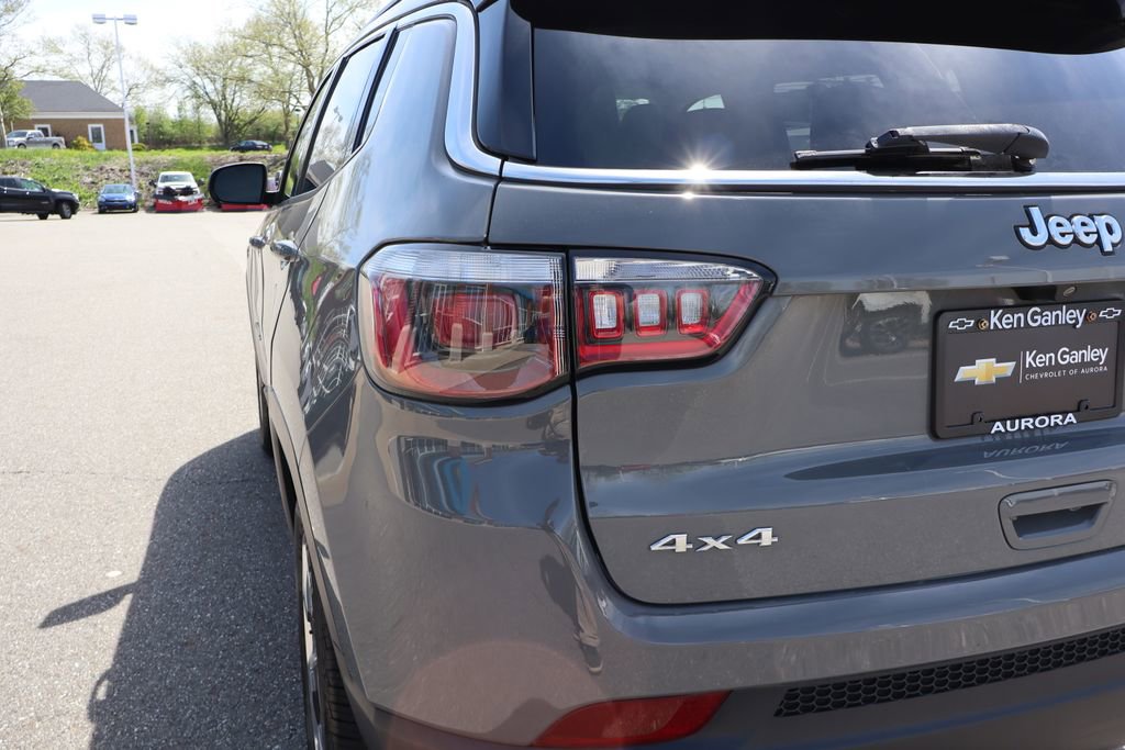 Used 2019 Jeep Compass Limited AWD/4WD image 29