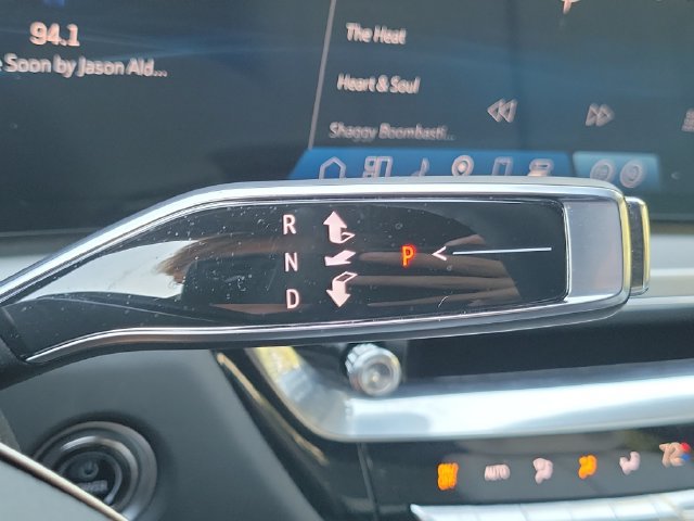 Certified 2024 Cadillac Lyriq Sport AWD/4WD image 18