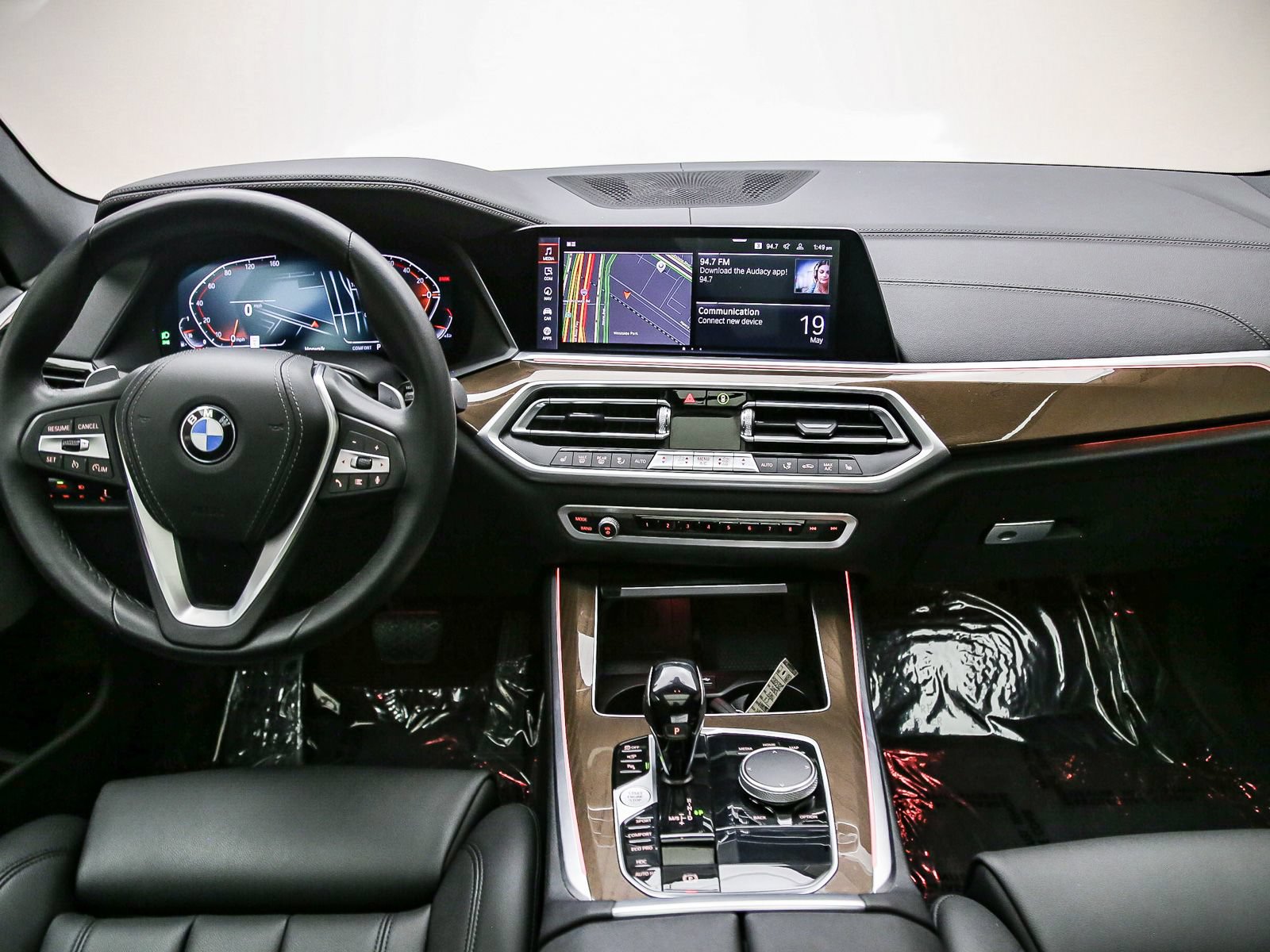 Certified 2022 BMW X5 xDrive40i w/ Parking Assistance Package AWD/4WD image 13