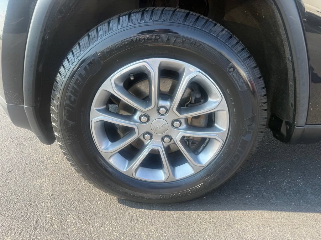 Used 2015 Jeep Grand Cherokee Limited AWD/4WD image 12