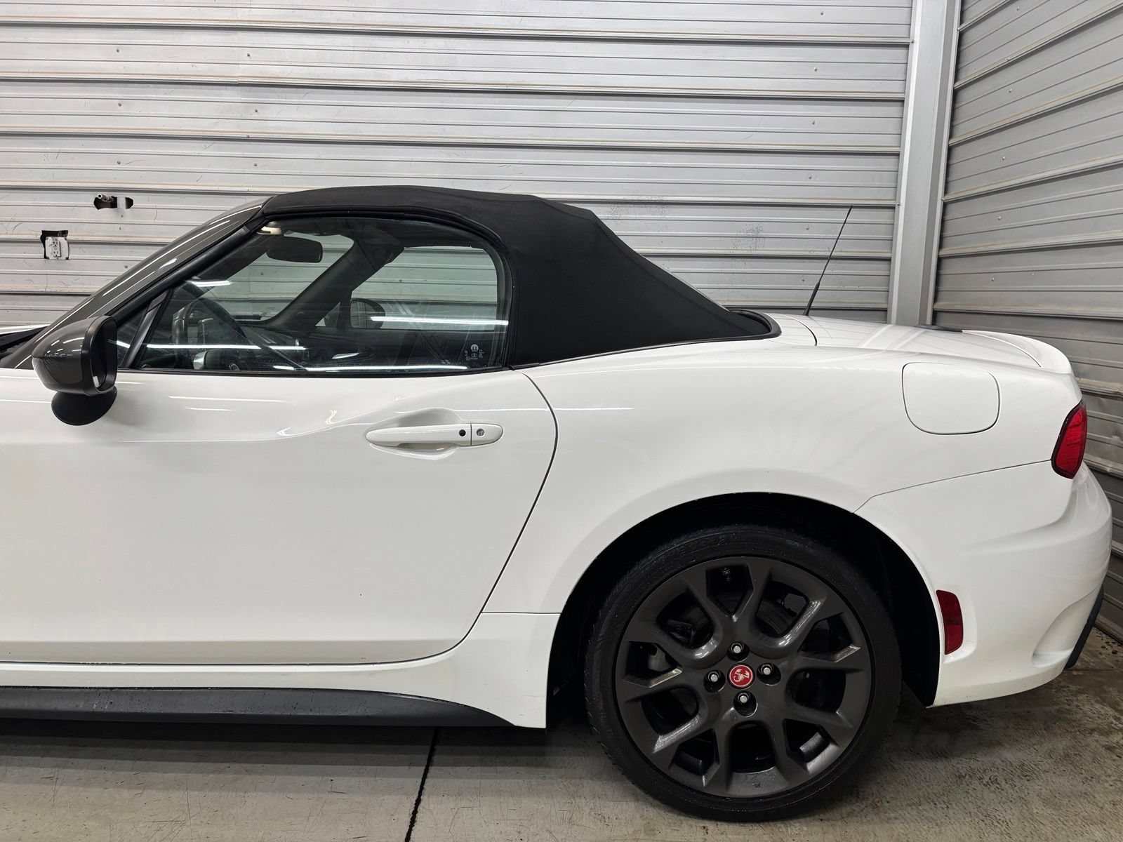 Used 2017 FIAT 124 Spider Abarth RWD image 5