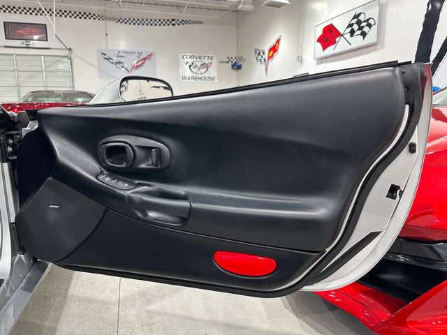 Used 2001 Chevrolet Corvette Z06 RWD image 13
