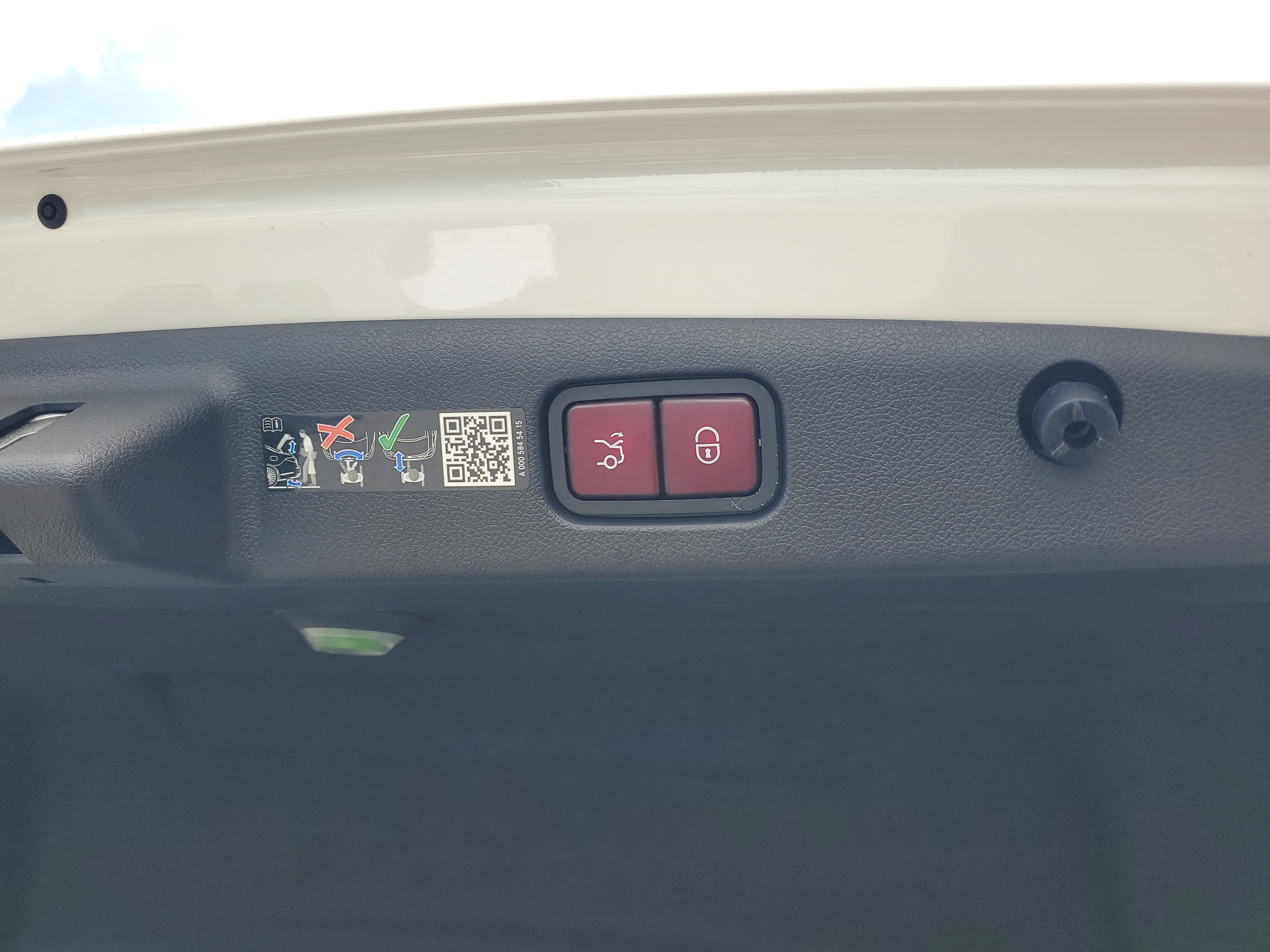 Certified 2025 Mercedes-Benz E 350 Sedan image 8