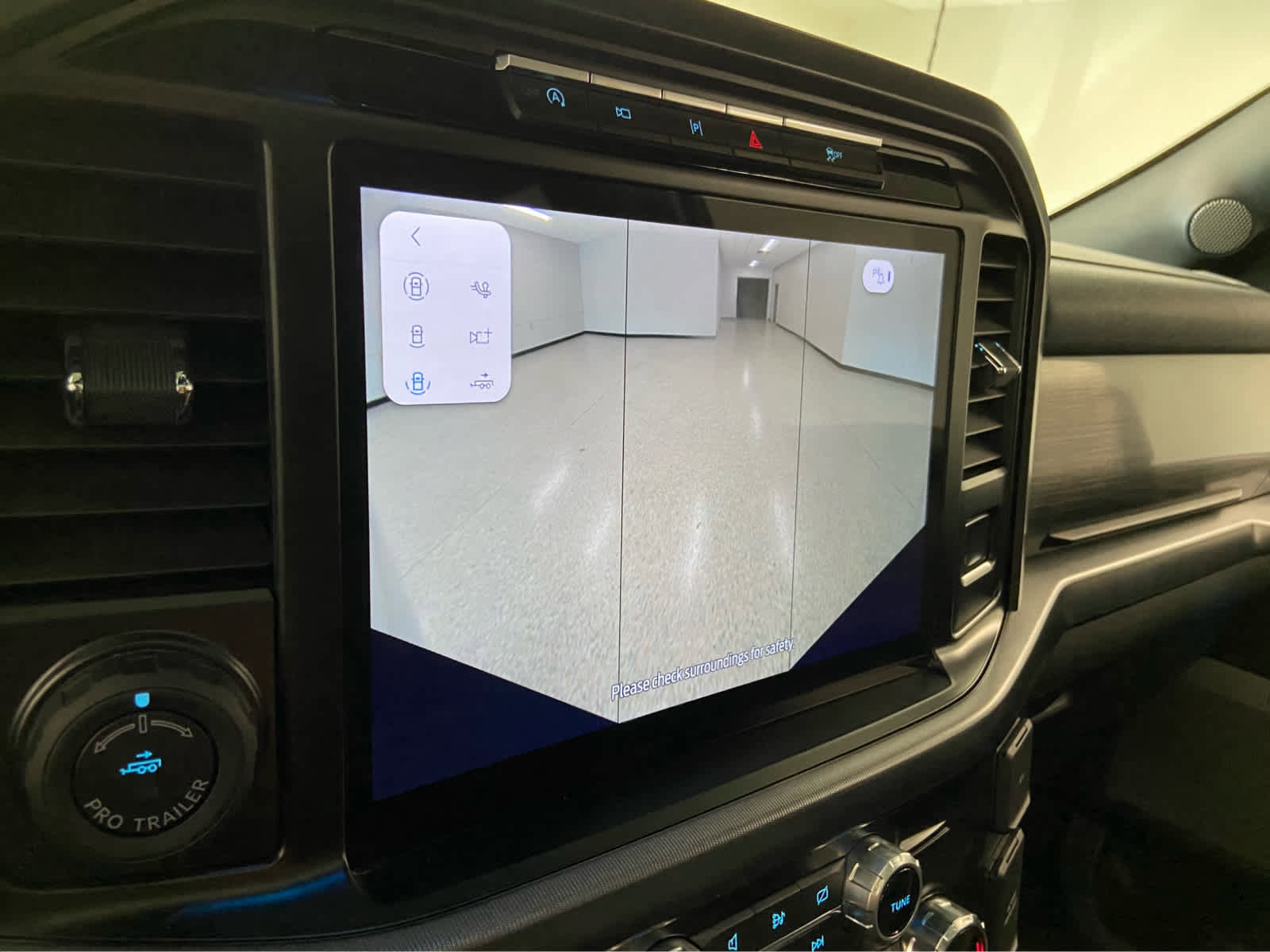 Used 2024 Ford F150 Lariat w/ Bed Utility Package image 39