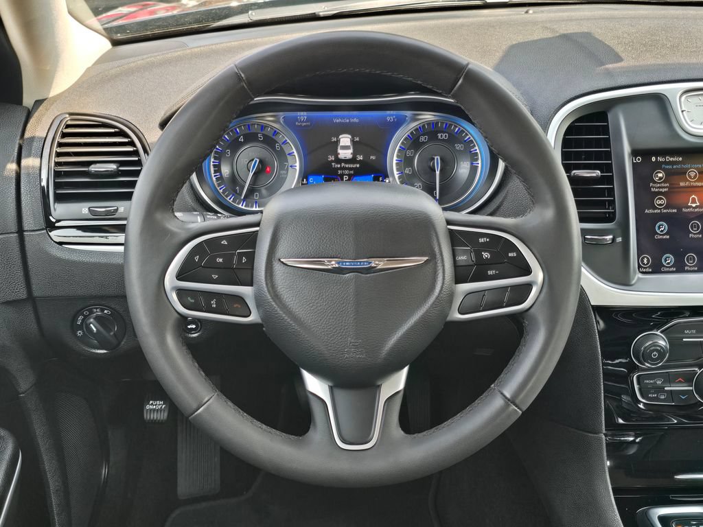 Used 2023 Chrysler 300 Touring RWD image 14