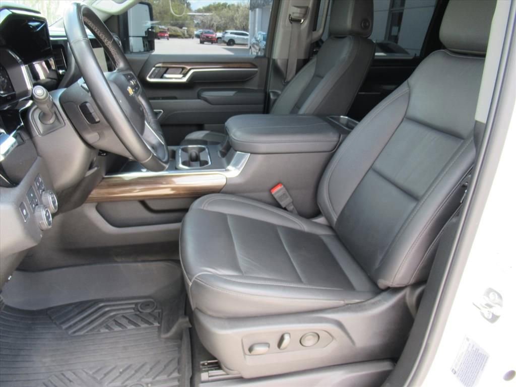 Used 2025 Chevrolet Silverado 2500 LT w/ All Star Edition image 16