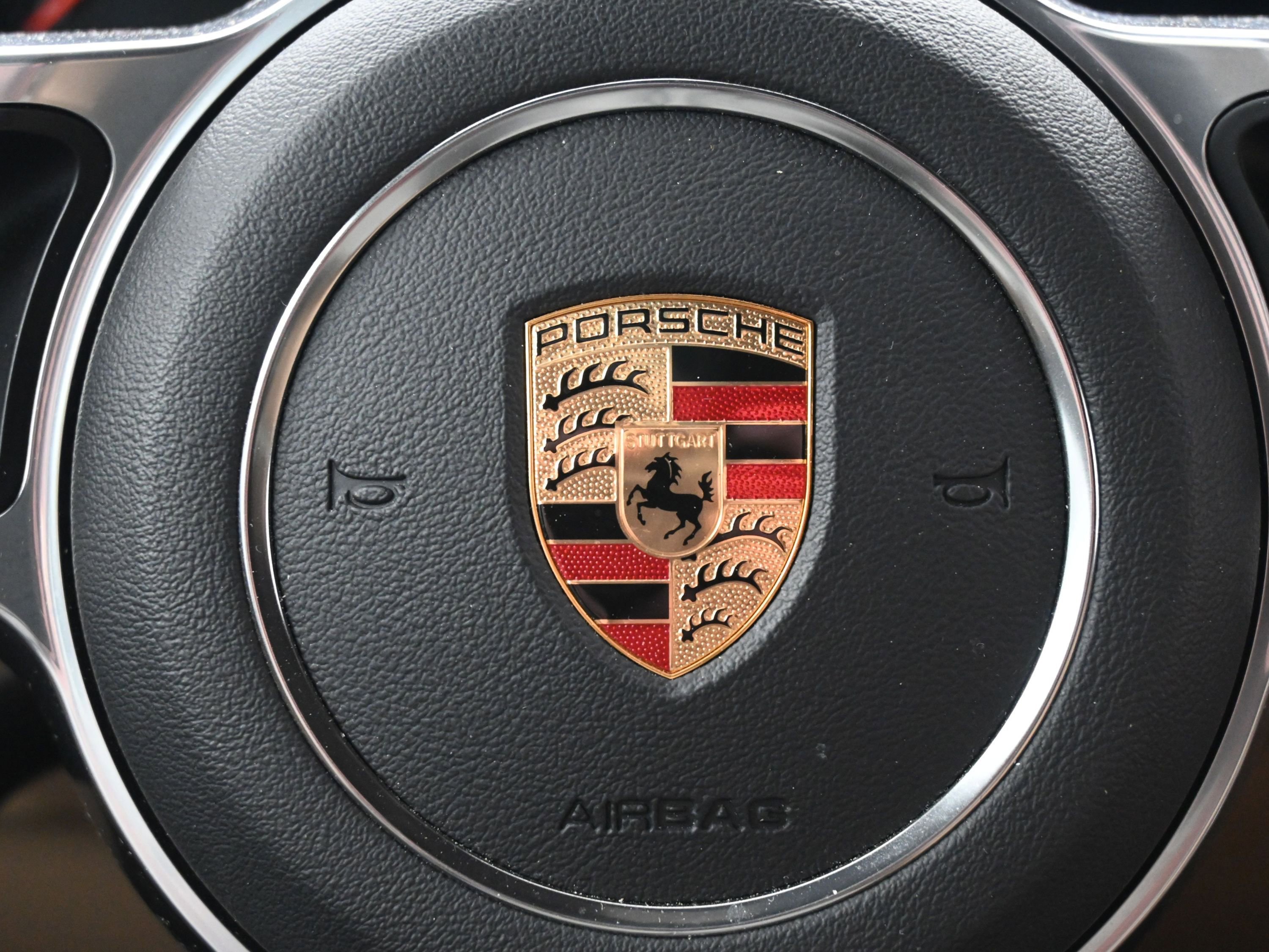 Certified 2020 Porsche Macan S image 23