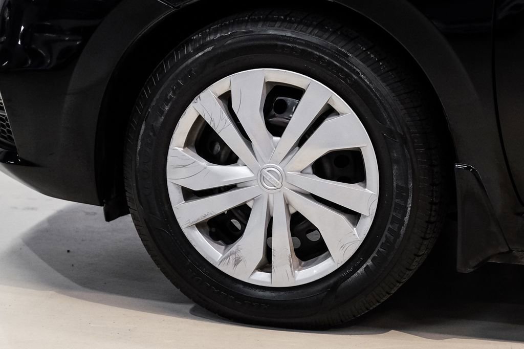 Used 2021 Nissan Versa S image 55