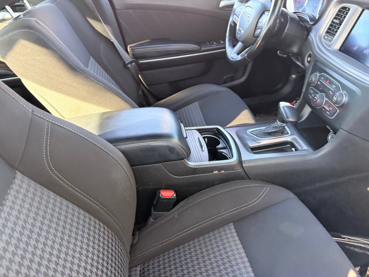 Used 2023 Dodge Charger SXT RWD image 12