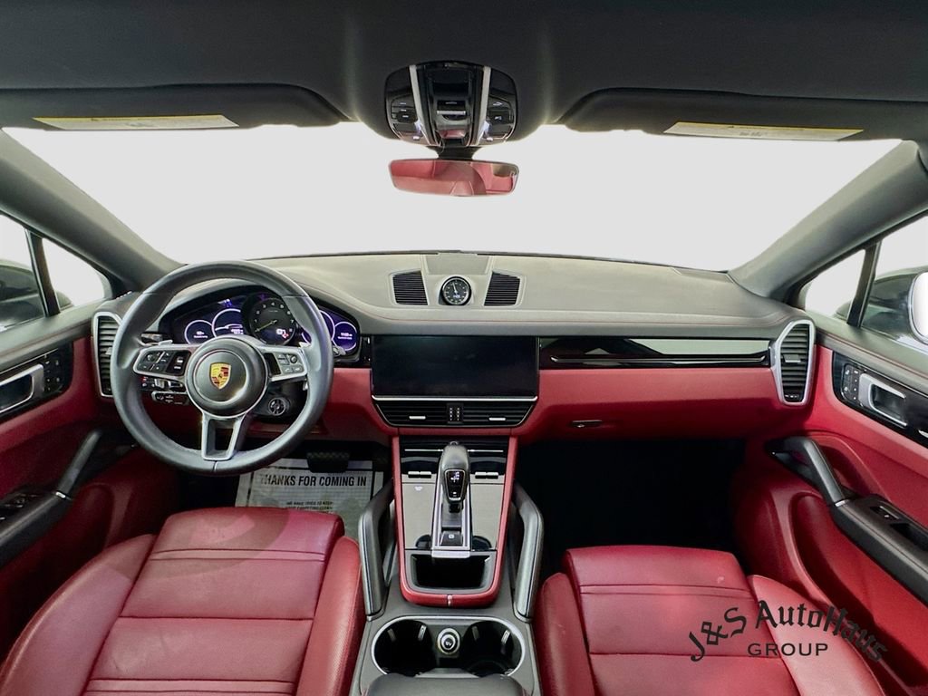 Used 2022 Porsche Cayenne E-Hybrid Coupe image 28