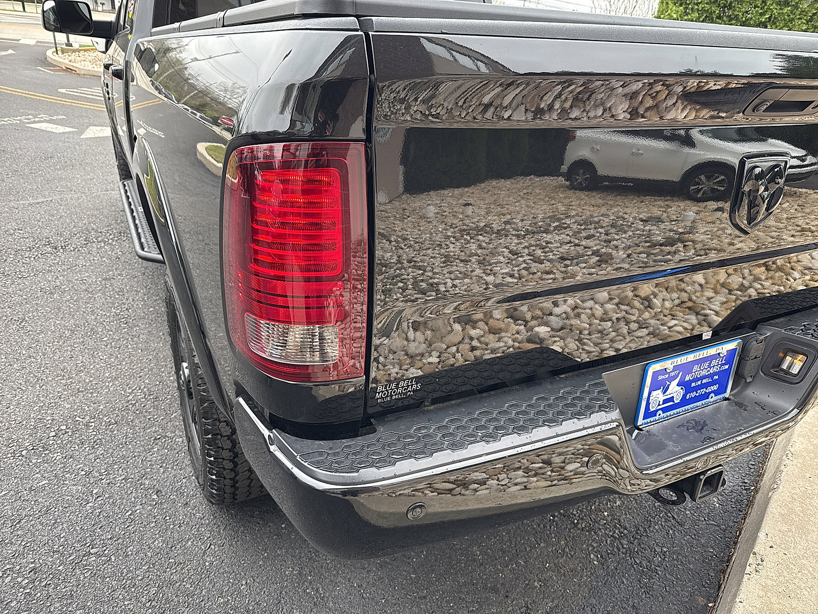 Used 2018 RAM 2500 Laramie w/ Sport Appearance Group image 16