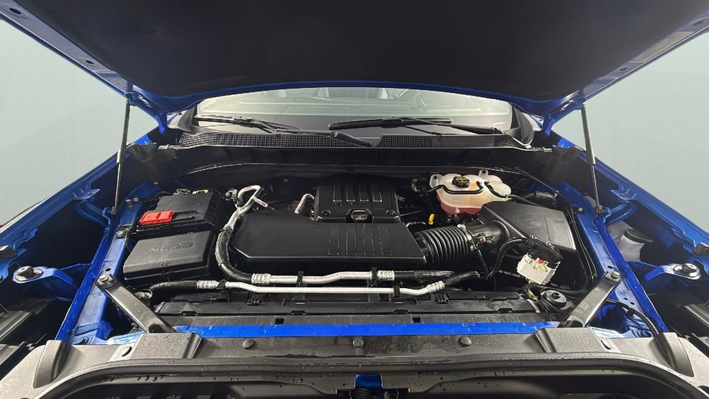 Used 2025 Chevrolet Silverado 1500 LT image 36