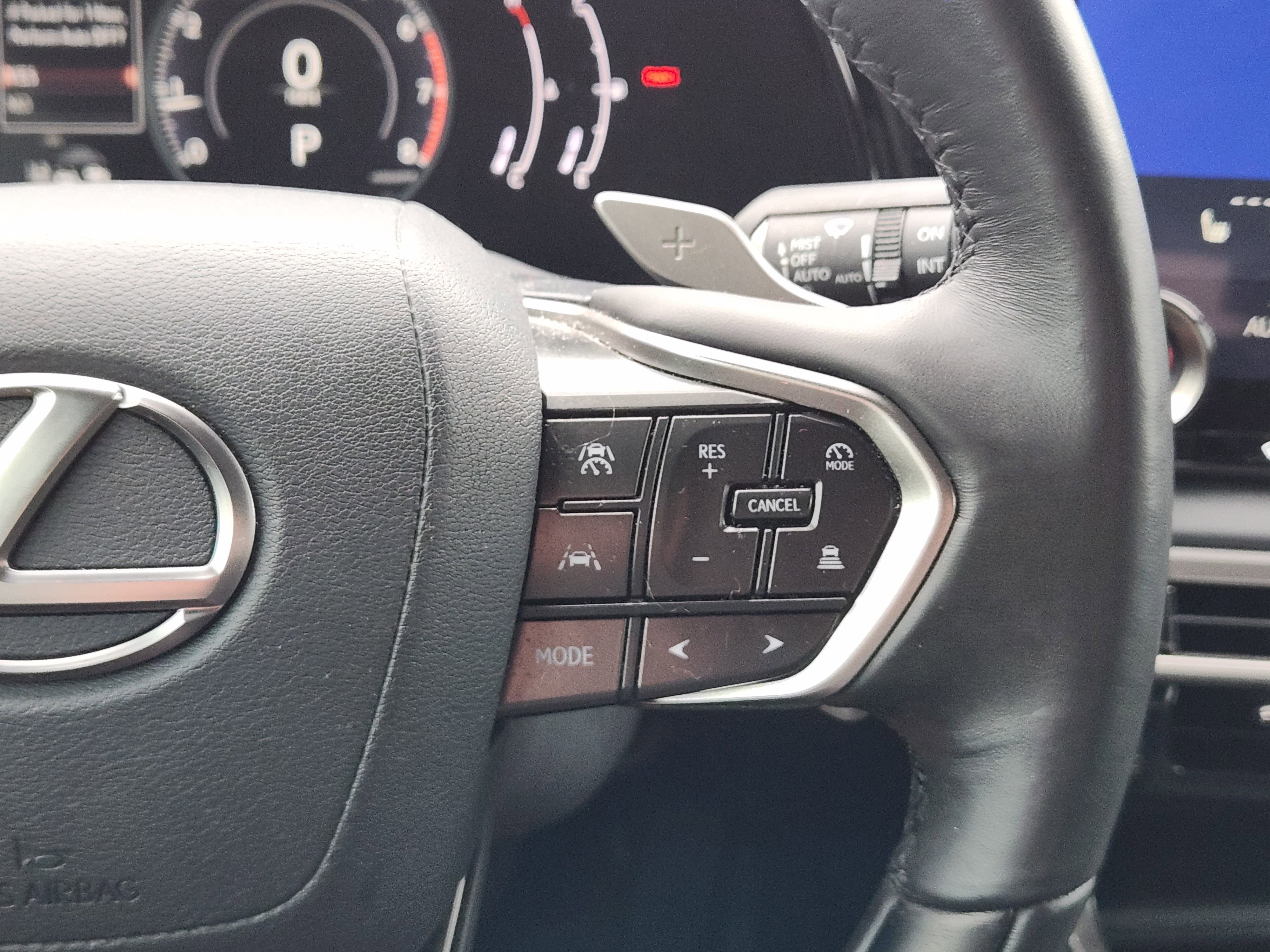 Used 2024 Lexus RX 350 Premium w/ Accessory Package (Z1) image 35