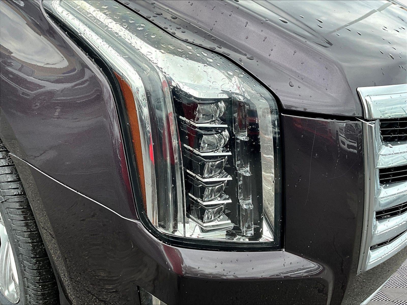 Used 2015 Cadillac Escalade Luxury RWD image 33