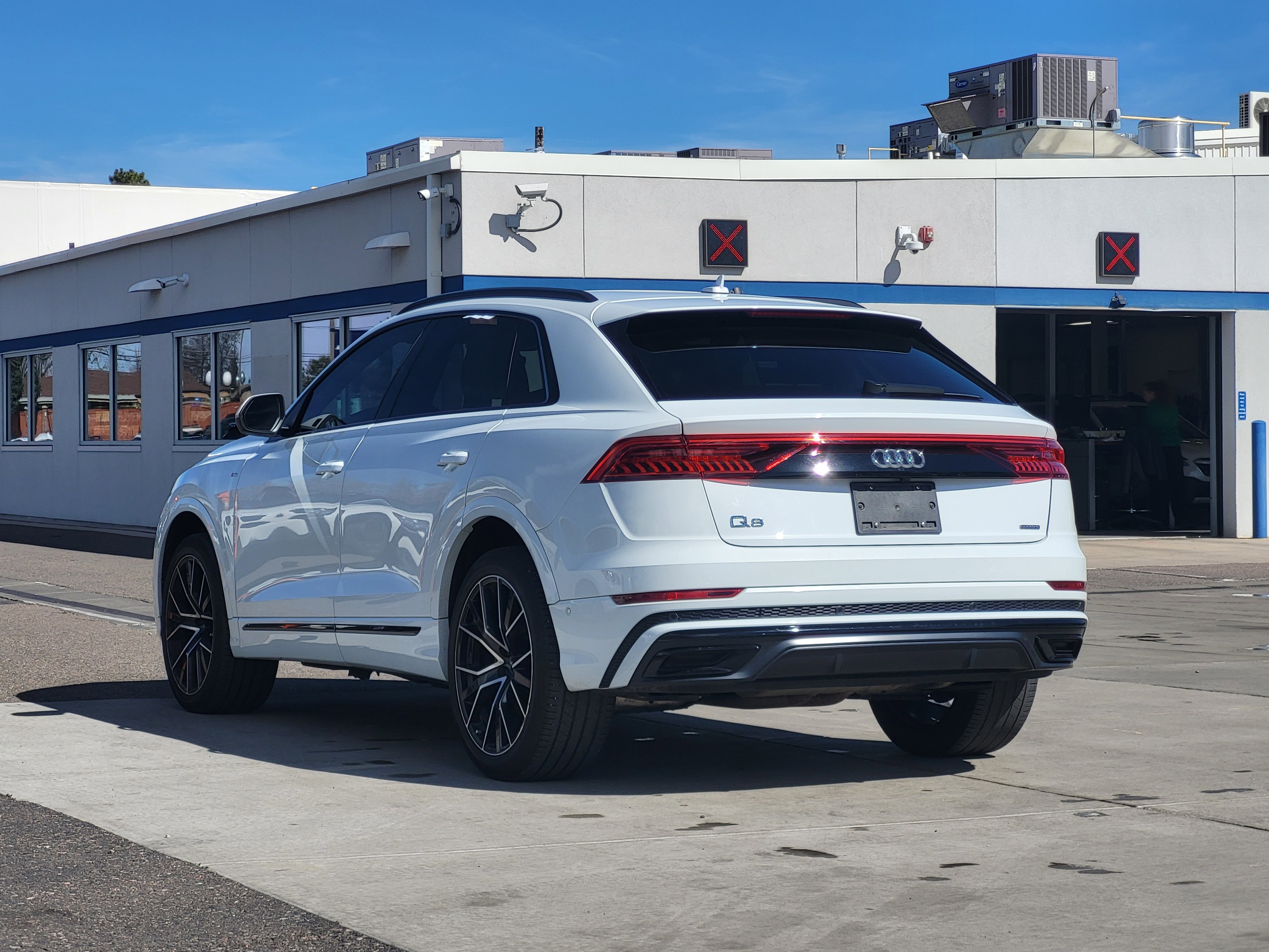Used 2020 Audi Q8 Premium Plus image 13