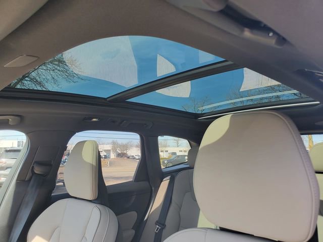 Certified 2026 Volvo XC60 B5 Plus w/ Protection Package Premier image 13