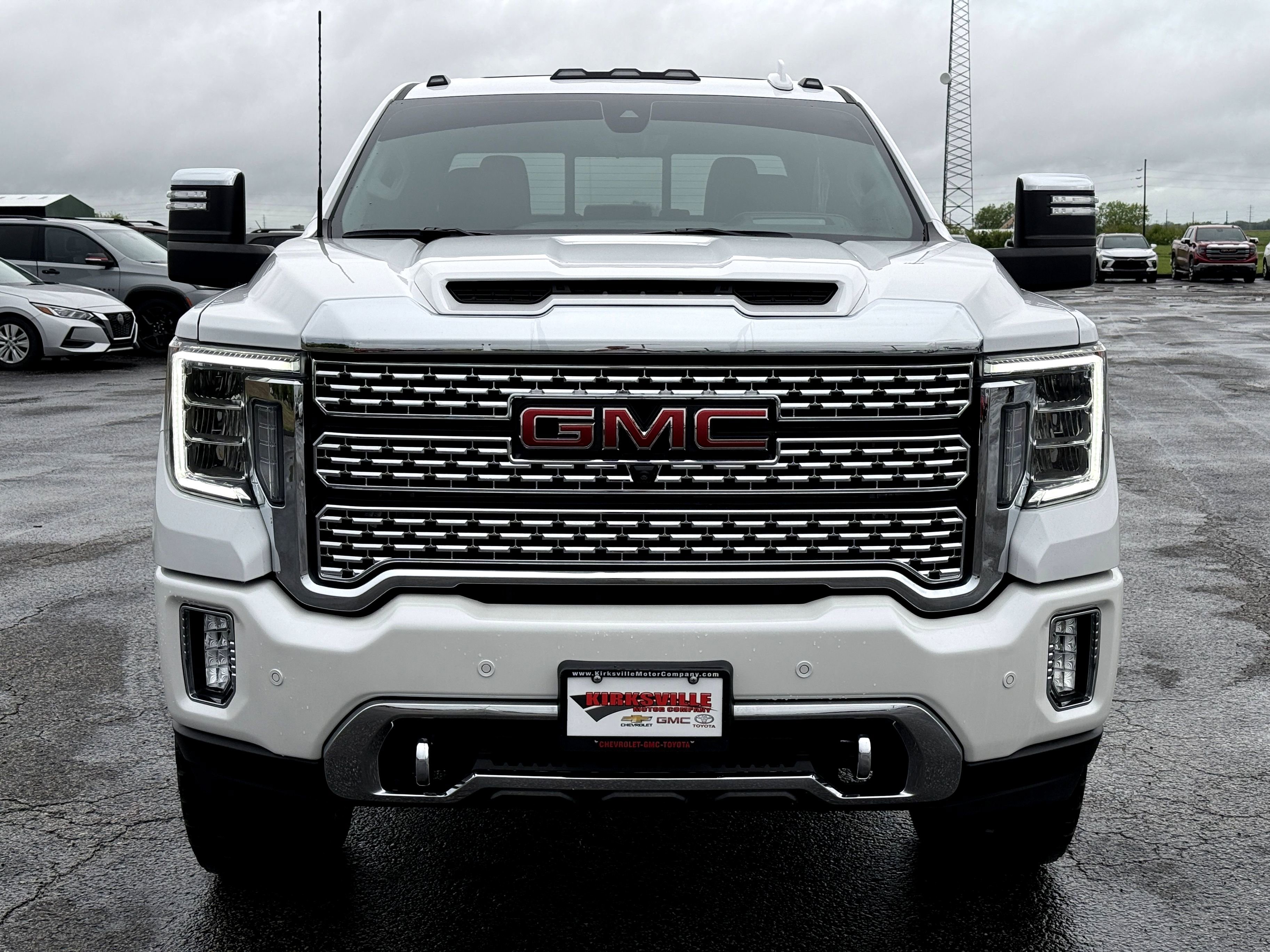Used 2022 GMC Sierra 2500 Denali w/ Denali Ultimate Package AWD/4WD image 9