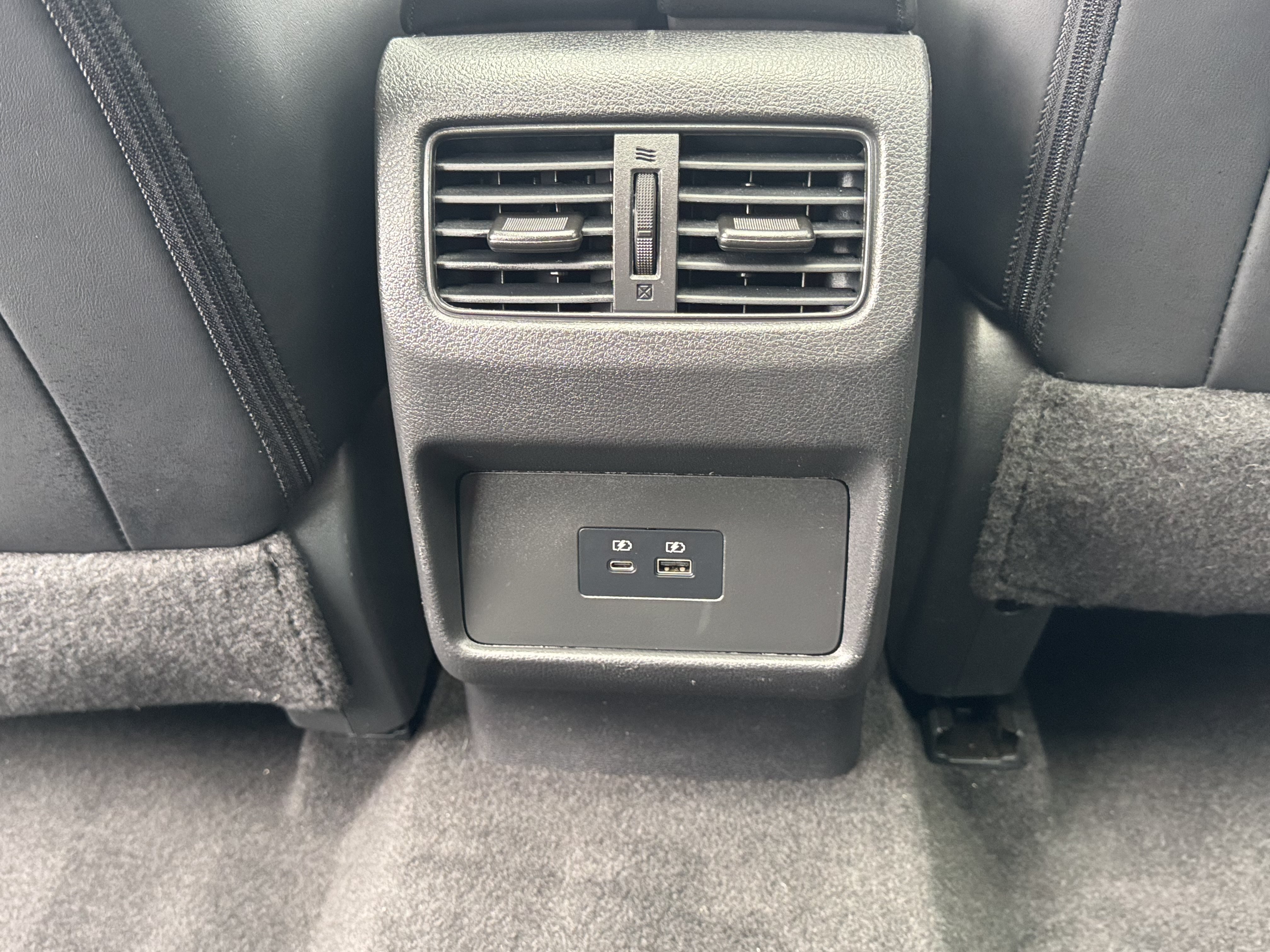 Used 2023 Nissan Rogue SV w/ SV Premium B Package AWD/4WD image 18