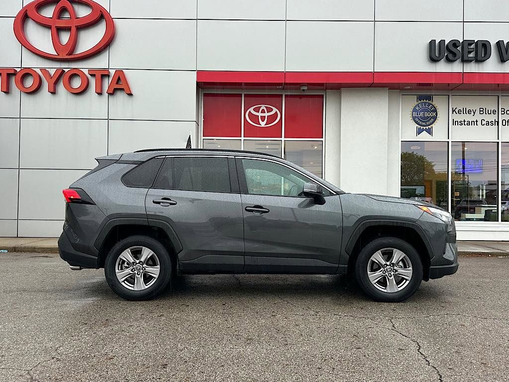 Certified 2025 Toyota RAV4 XLE AWD/4WD image 6
