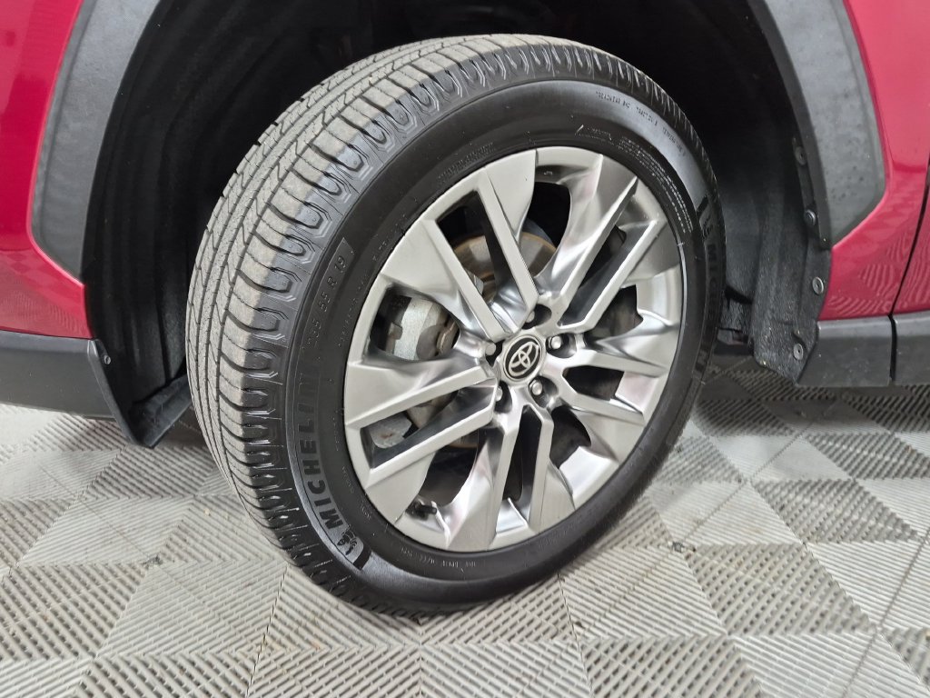 Used 2021 Toyota RAV4 Limited w/ Limited Grade Weather Package FWD image 10