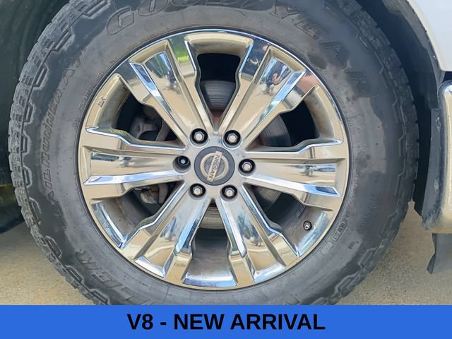 Used 2018 Nissan Titan SV w/ SV Convenience Package RWD image 4