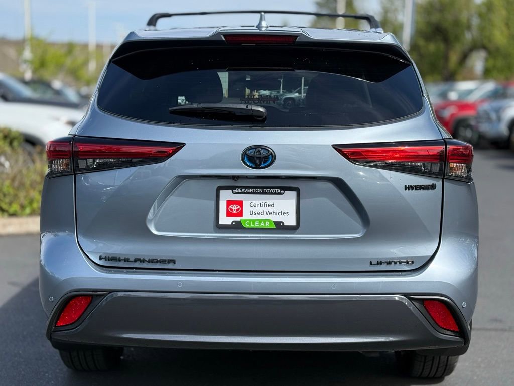 Used 2023 Toyota Highlander Limited image 4