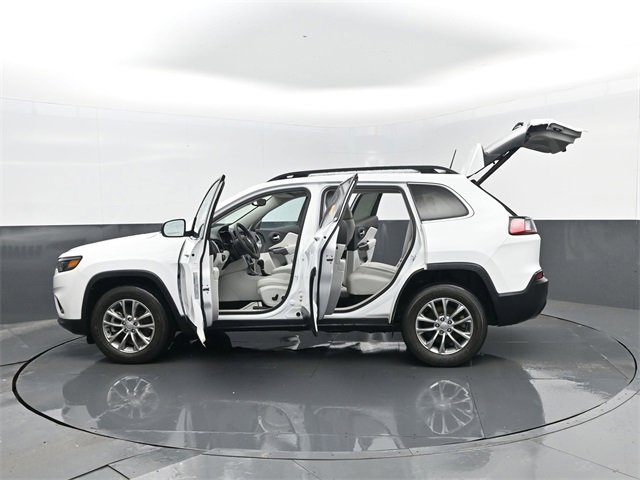 Used 2022 Jeep Cherokee Latitude Lux w/ Sun & Sound Group image 30