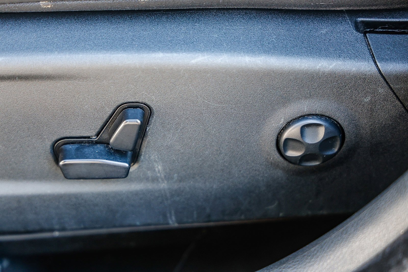 Used 2019 Dodge Charger SXT w/ Leather Interior Group image 21