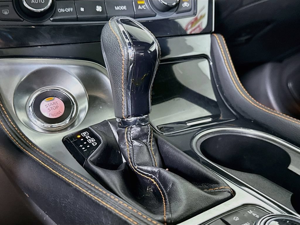 Used 2021 Nissan Maxima SR w/ Sport Mat Group FWD image 8