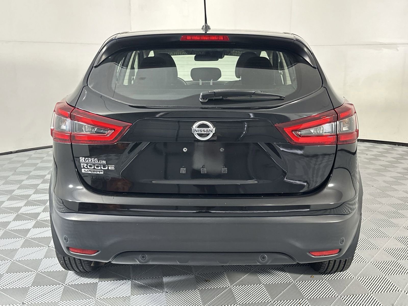 Used 2020 Nissan Rogue Sport S FWD image 7
