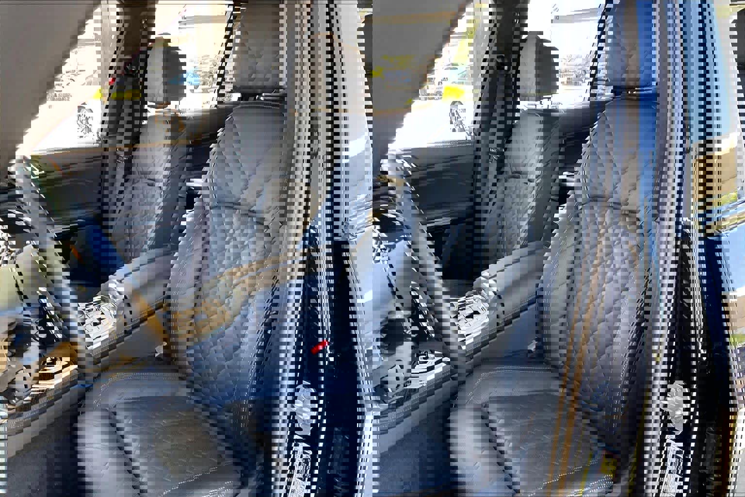 Used 2025 BMW X7 xDrive40i w/ M Sport Package image 8