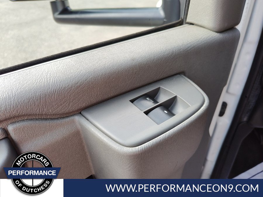 Used 2021 Chevrolet Express 4500 Extended w/ Power Convenience Package RWD image 9