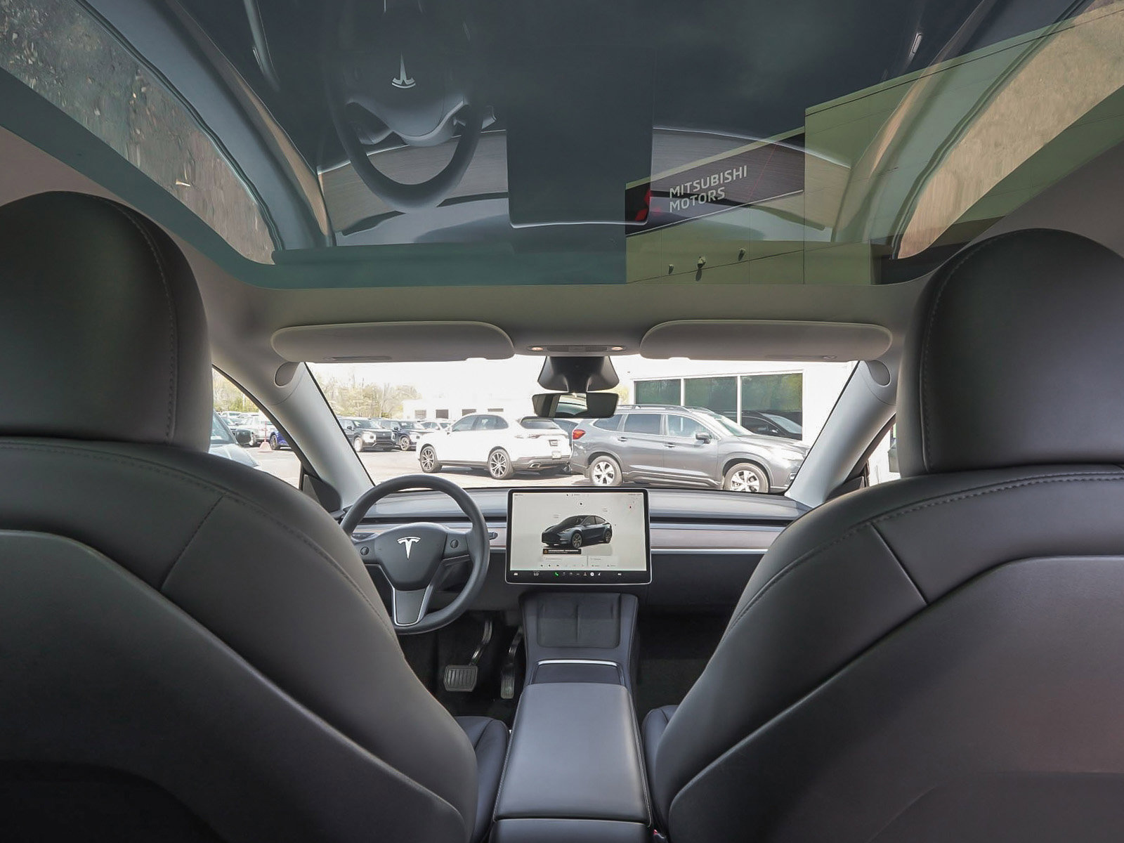 Used 2025 Tesla Model Y Long Range AWD/4WD image 31
