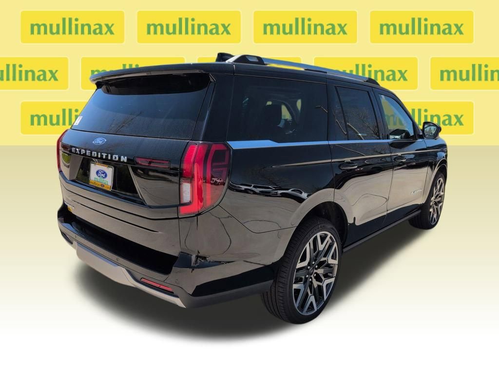 New 2026 Ford Expedition Platinum w/ Platinum Ultimate Package image 3