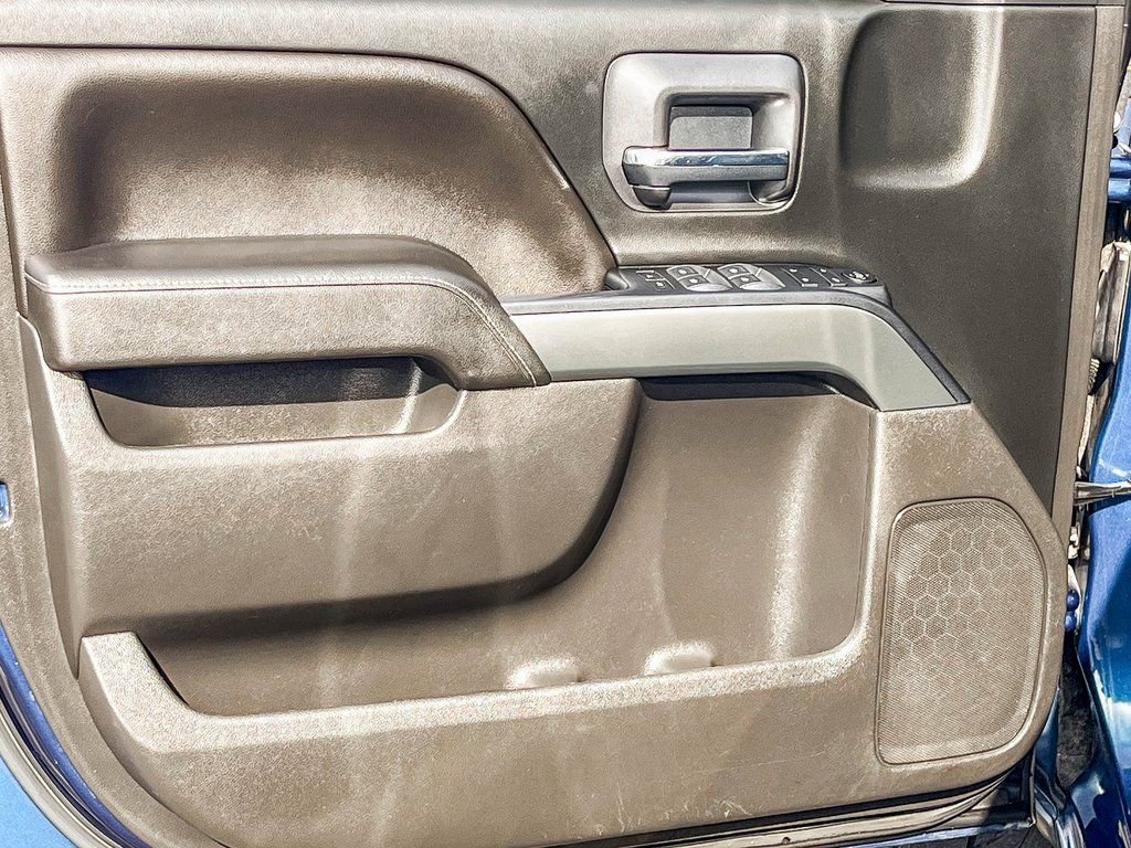 Used 2018 Chevrolet Silverado 1500 LT w/ All Star Edition image 50