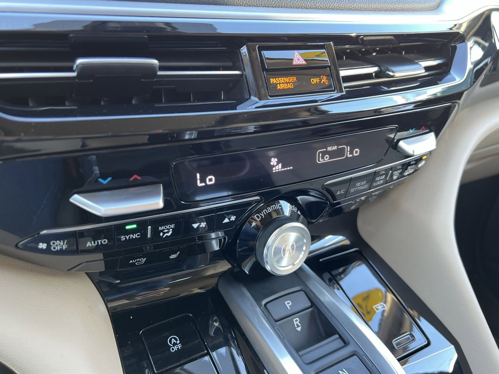 Used 2023 Acura MDX SH-AWD image 18