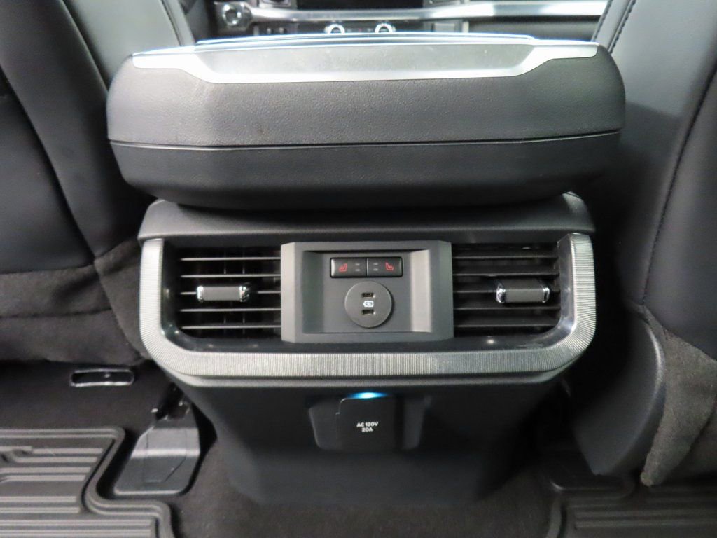 Used 2025 Ford F150 Platinum w/ FX4 Off-Road Package image 11